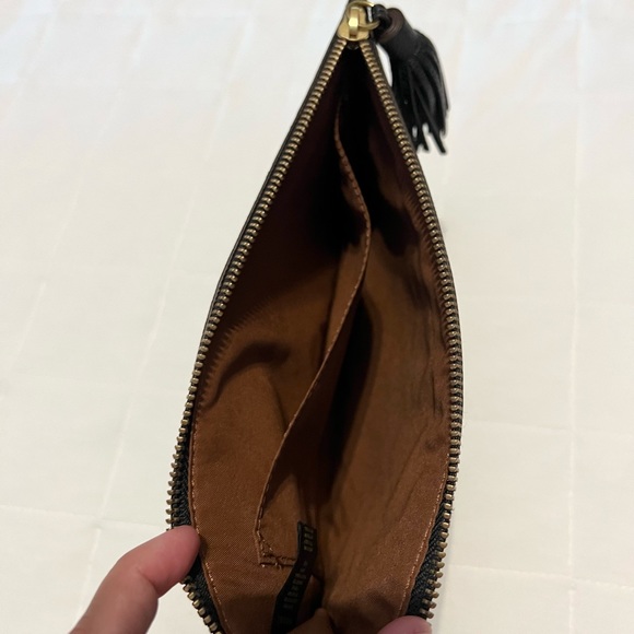 Leather Fossil Pouch Clutch Bag - Picture 4 of 4